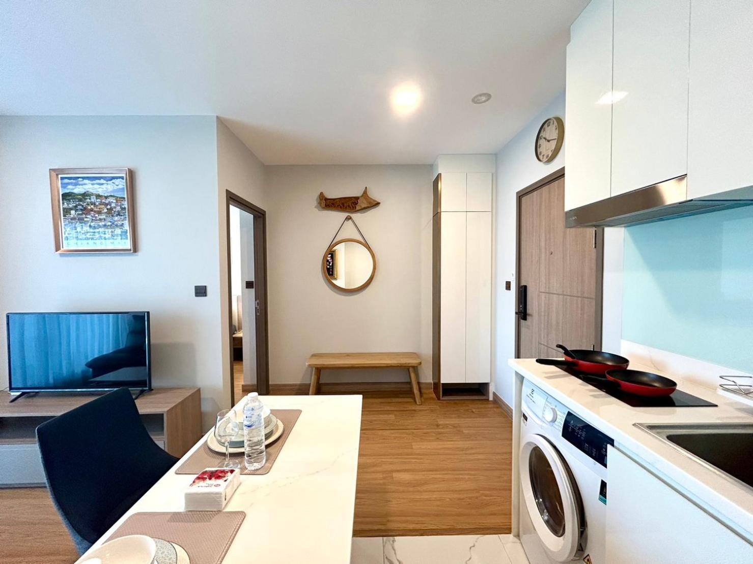 Luxury Condo Astra Sky River Condo Чиангмай Екстериор снимка