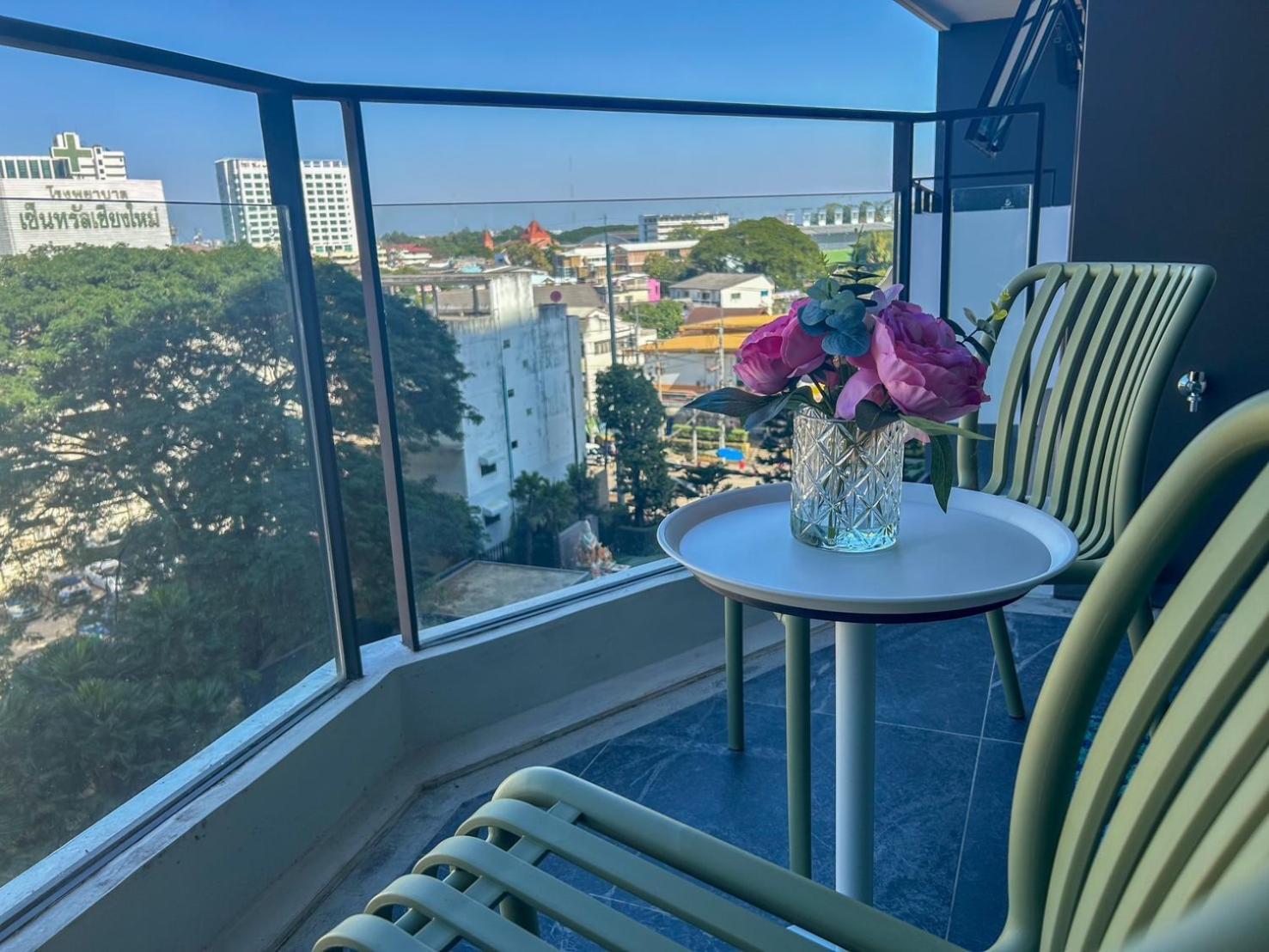 Luxury Condo Astra Sky River Condo Чиангмай Екстериор снимка